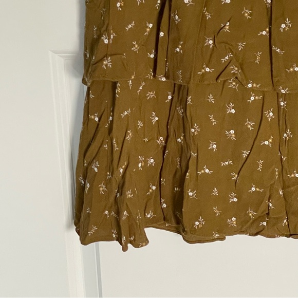 Madewell Ruffle Tiered Midi Skirt in Daisy - Picture 6 of 12